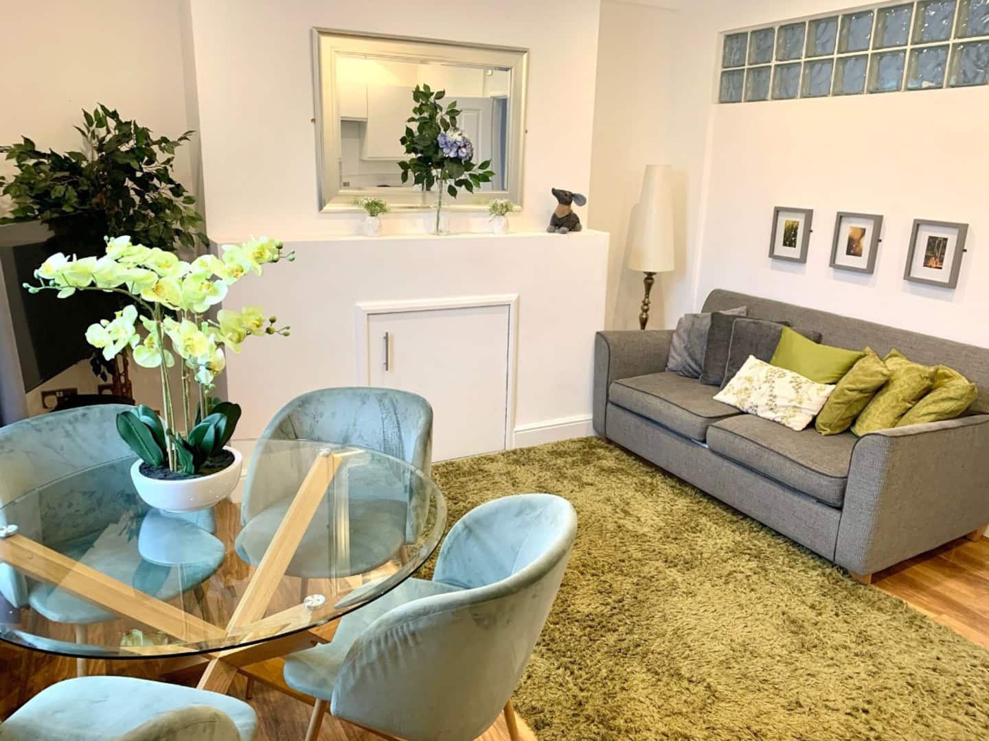Interior of the Emmanuel House serviced apartment in central Cambridge